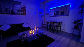 Birmingham City Centre One Bedroom Apartment - FREE Parking, FREE & Fast WiFi, 24HR Check-in, Nearby O2 Academy, The Mailbox & Broad Street